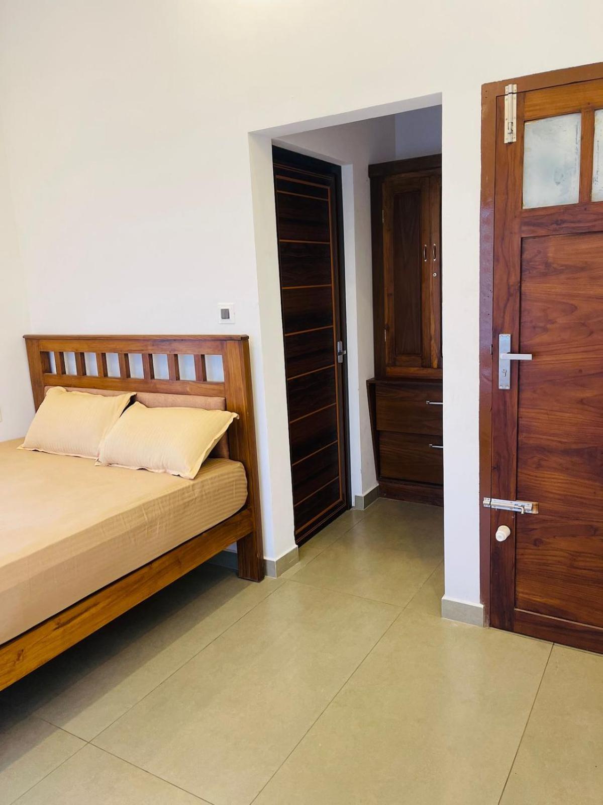 M R Holiday Home Вагамон Экстерьер фото